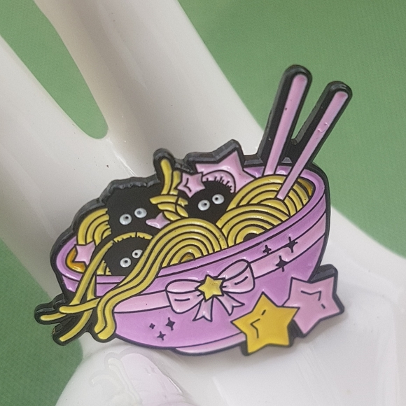 ππ Spirited Away Soot Sprites Noodles Pin π₯’ - Picture 2 of 4